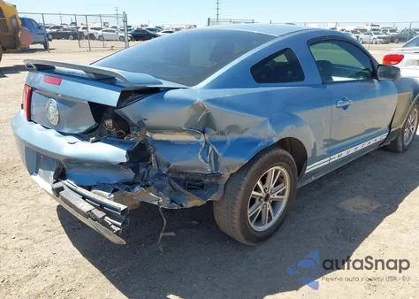 2005 Ford Mustang V6 Deluxe/V6 Premium from USA, damaged, VIN 1ZVFT80N955256205